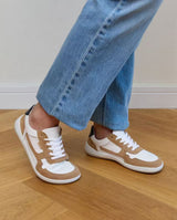 Herren Barfußschuhe aus Leder, Minimalschuhe mit Zehenfreiheit, Bequeme Barfuß Halbschuhe für Alltag & Outdoor, Weiß-Braun, Made in Portugal