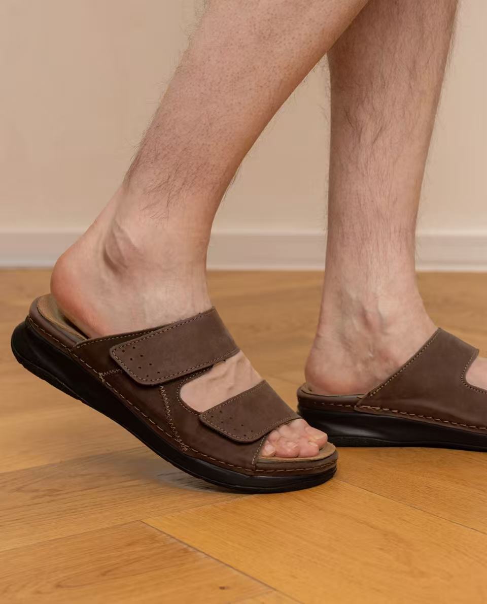 Herren Ledersandalen mit verstellbaren Riemen & Klettverschluss, Bequeme Trekkingsandalen, Outdoor Sommerschuhe für Alltag & Wandern, Braun