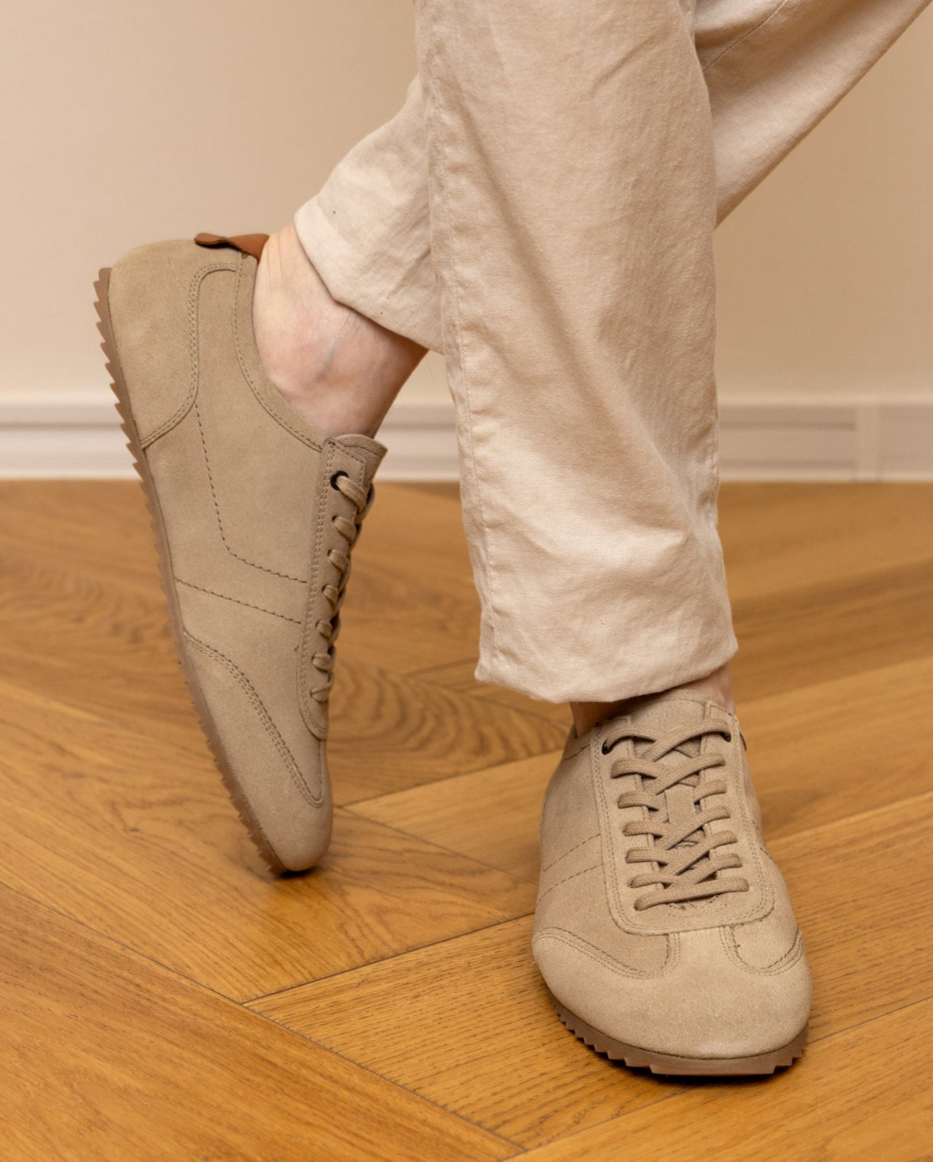 Herren Leder Sneaker Echtleder im sportlichen Stil, Bequeme Freizeitschuhe, Elegante Halbschuhe für Alltag & Business, Hellbraun
