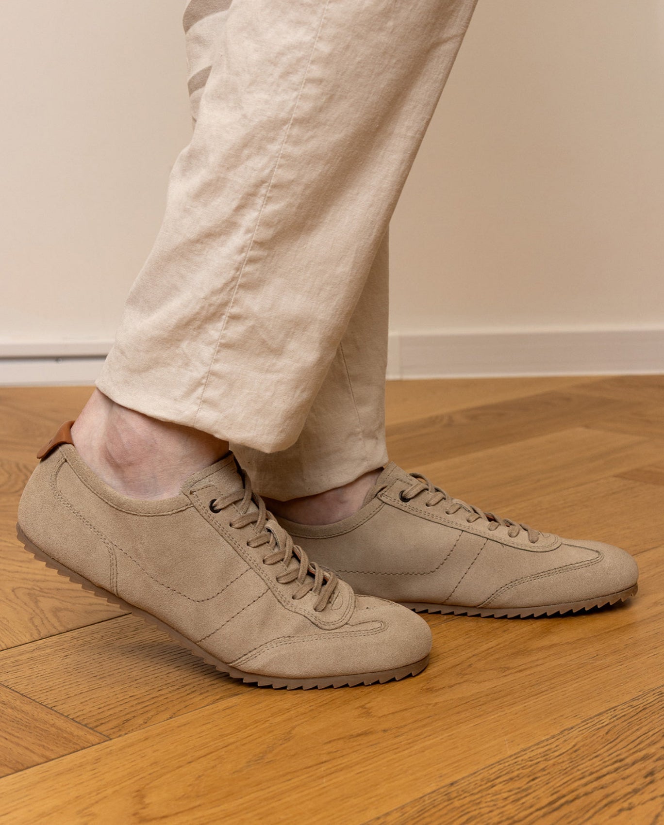 Herren Leder Sneaker Echtleder im sportlichen Stil, Bequeme Freizeitschuhe, Elegante Halbschuhe für Alltag & Business, Hellbraun