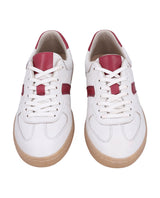 Herren Sneaker Weiß mit roten Akzenten, Bequeme Freizeitschuhe mit flexibler Schnürung, Sportliche Halbschuhe für Alltag & Sport, Weiß-Rot