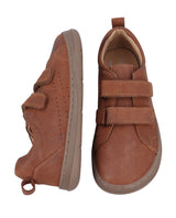 Kinder Barfußschuhe mit Klettverschluss & rutschfester Sohle, Leichte Minimalschuhe für Jungen & Mädchen, Bequeme Barfuß Sneaker für Kita & Alltag, Braun