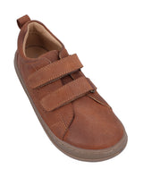Kinder Barfußschuhe mit Klettverschluss & rutschfester Sohle, Leichte Minimalschuhe für Jungen & Mädchen, Bequeme Barfuß Sneaker für Kita & Alltag, Braun