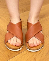 Damen Ledersandalen mit Riemen & leicht erhöhter Sohle, Bequeme Sommer Sandalen mit Keilabsatz, Elegante Sommerschuhe für Alltag & Strand, Orange